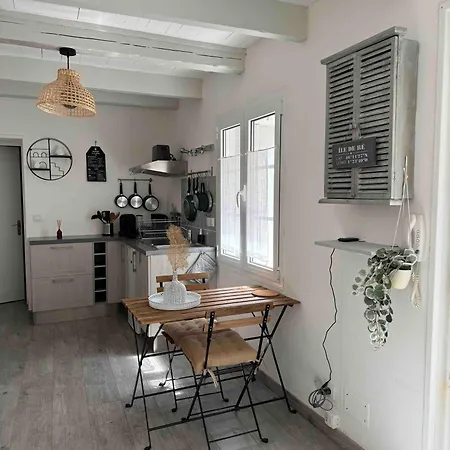 Lägenhet Raffine Pres De La Et Des Commerces *